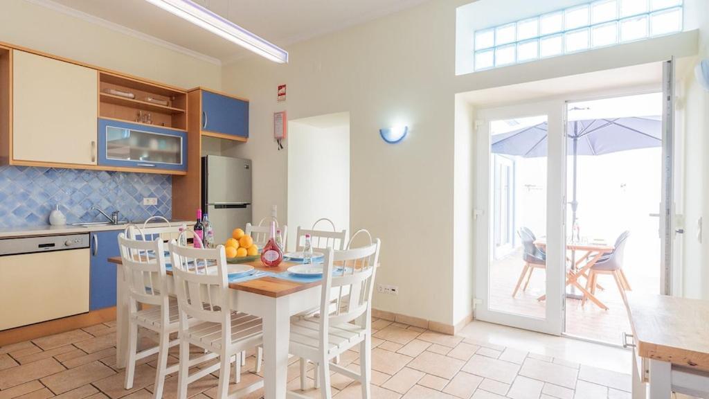 Refurbished Beachfront House, Pool, Ac, Wifi, Albufeira, Sea View Bagian luar foto