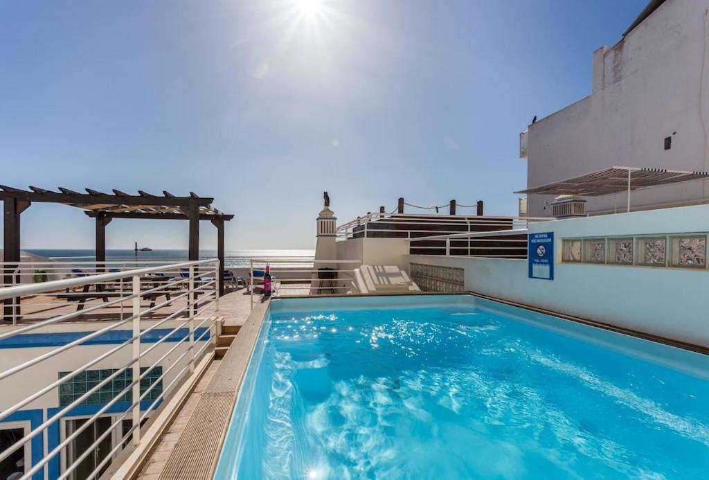 Refurbished Beachfront House, Pool, Ac, Wifi, Albufeira, Sea View Bagian luar foto