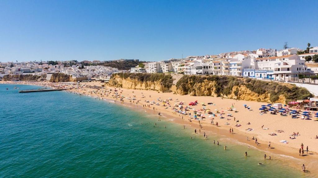 Refurbished Beachfront House, Pool, Ac, Wifi, Albufeira, Sea View Bagian luar foto
